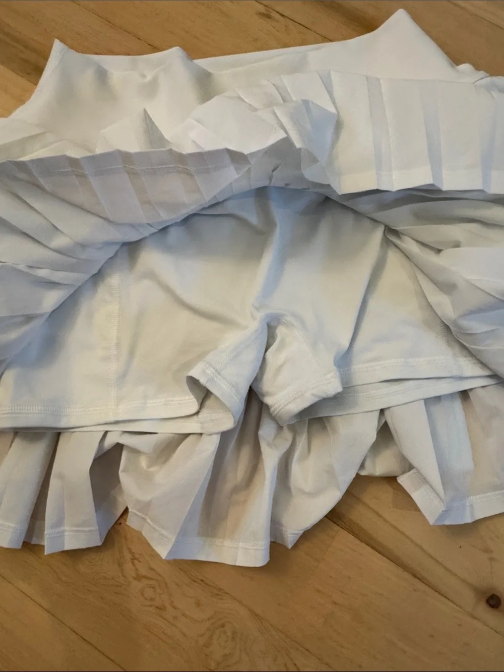 Alo white varsity tennis skirt | size S-Athletic Athleisure